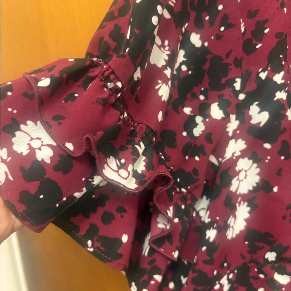 Plus size top - Picture 3 of 4